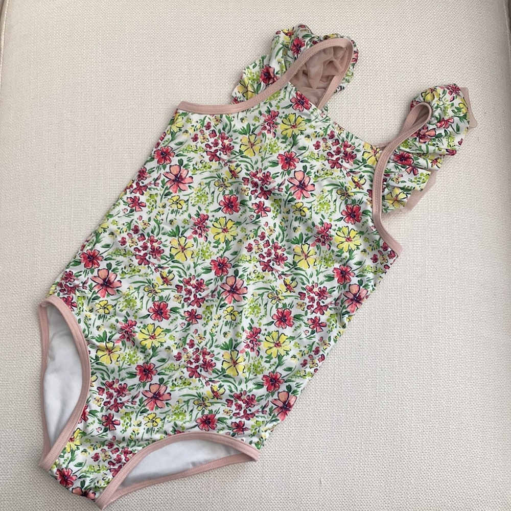 Girl one piece swimsuit size 6